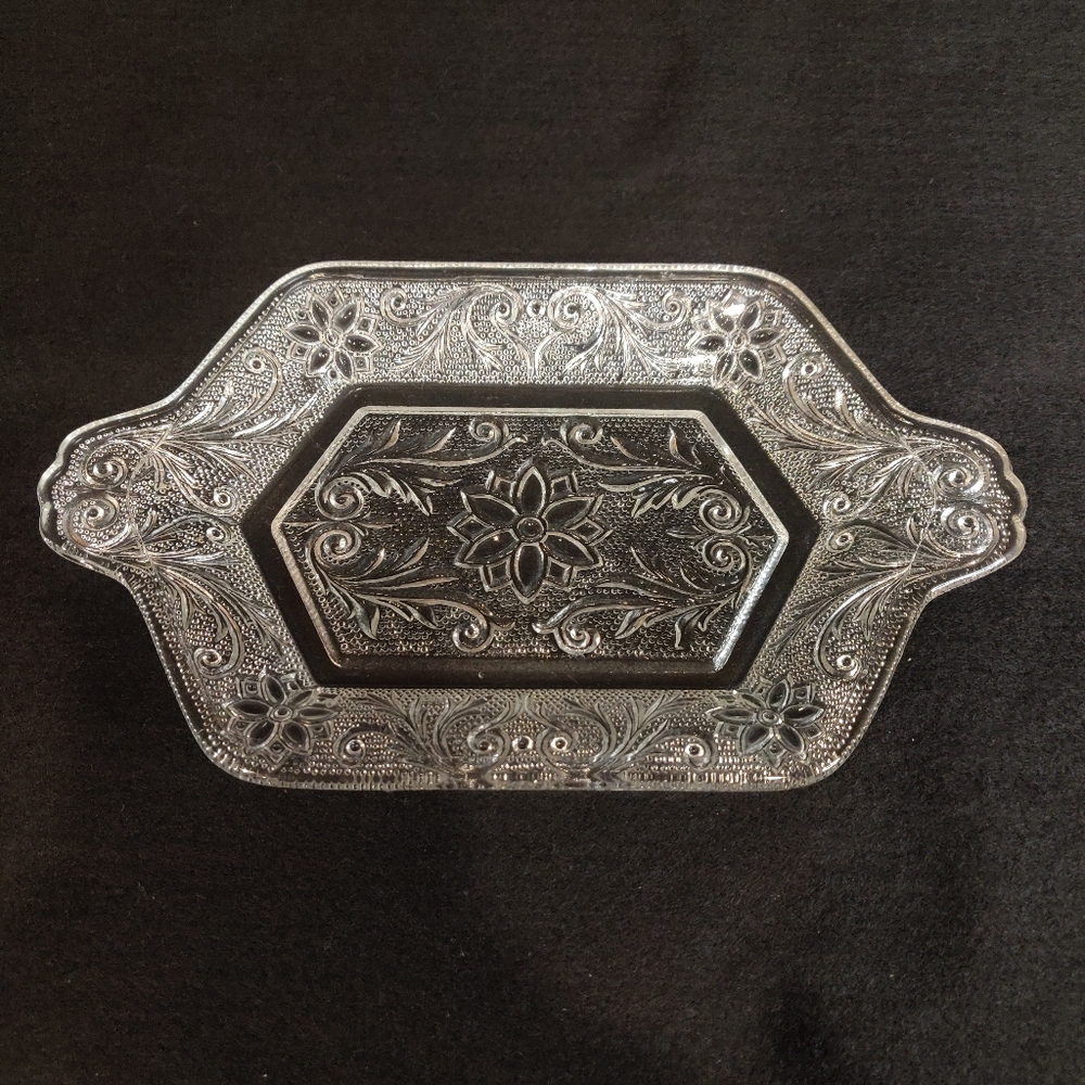 Indiana Glass Candy/Bon Bon/Relish Dish